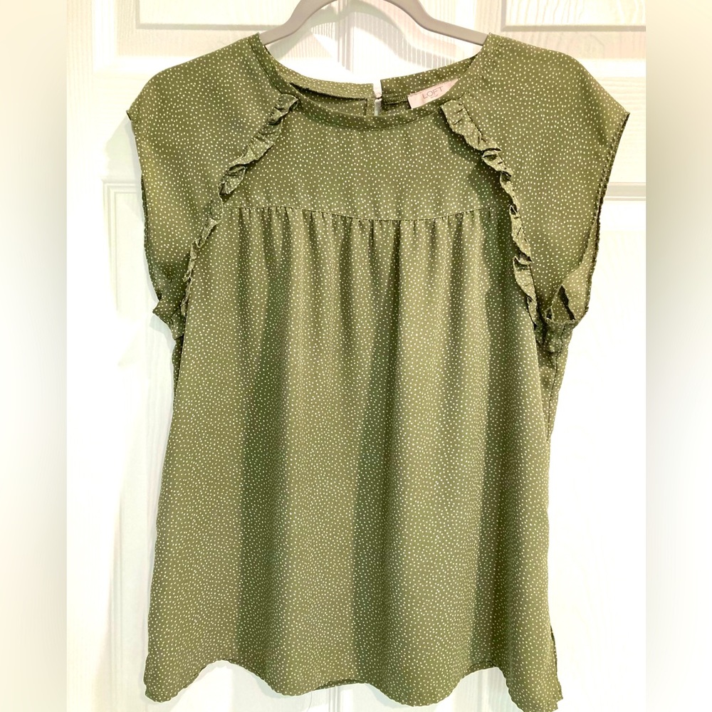 🐇 Olive Green Ruffle Sleeve Women's Top